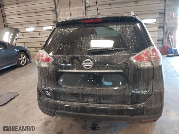 2015 Nissan Rogue SV with VIN 5N1AT2MV8FC918241, listed as a IAAI auction lot 41733268 with 124776 miles. Bid and sale history available at carsss.com. Image 16.