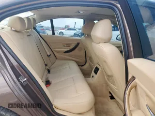 2013 BMW 3 Series 328i с VIN WBA3A5C58DF353844, выставлен на аукционе Copart как лот 61845725 с пробегом 140 830 миль миль и Чистый • Clean title. История ставок и продаж доступна на DreamBid. Изображение 10.