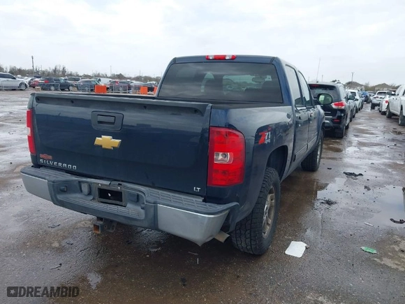 2008 Chevrolet Silverado 1500 LT w/1LT with VIN 3GCEK13J18G281131, listed as a IAAI auction lot 41715224 with 193,458 mi miles. Bid and sale history available at carsss.com. Image 4.