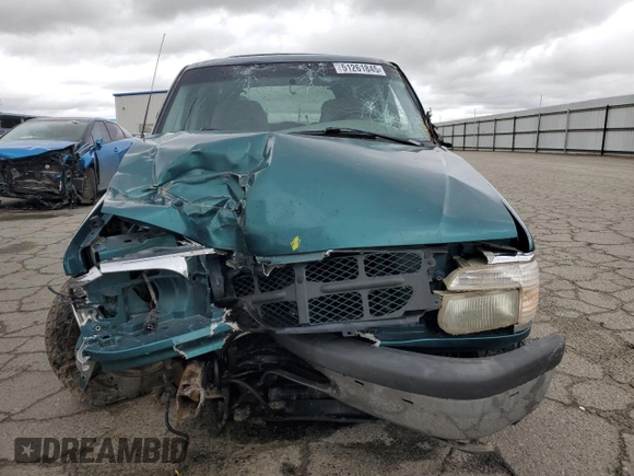 1998 Ford Explorer XL with VIN 1FMZU34E8WZB07364, listed as a Copart auction lot 51261845 with 98,429 mi miles and Salvage title. Bid and sale history available at DreamBid. Image 5.