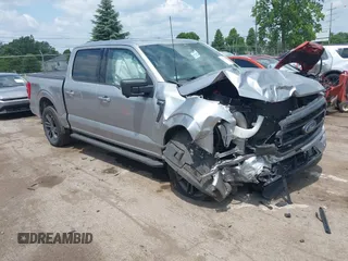 2022 Ford F-150 XL z VIN 1FTEW1EP8NKD94570, wystawiony jako IAAI lot #42476615 z przebiegiem 87 579 mil mil oraz . Historia ofert i sprzedaży dostępna na DreamBid. Obrazek 1.