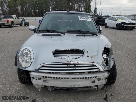 2005 MINI Cooper Convertible S with VIN WMWRH33575TK56034, listed as a Copart auction lot 88043565 with 33,410 mi miles and Salvage Title. Bid and sale history available at carsss.com. Image 5.