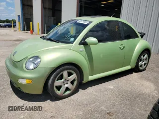 2003 Volkswagen Beetle GLS with VIN 3VWCD21C83M407178, listed as a Copart auction lot 62670885 with 207,596 mi miles and Salvage title. Bid and sale history available at DreamBid. Image 1.