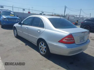 2001 Mercedes-Benz C 230/260/280/320 с VIN WDBRF61J91F068679, выставлен на аукционе IAAI как лот 42620453 с пробегом 183 522 миль миль и . История ставок и продаж доступна на DreamBid. Изображение 3.