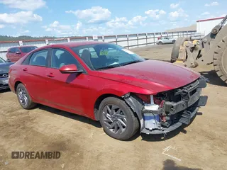 2024 Hyundai Elantra SEL z VIN KMHLM4DG5RU653537, wystawiony jako IAAI lot #42433134 z przebiegiem 37 478 mil mil oraz . Historia ofert i sprzedaży dostępna na DreamBid. Obrazek 1.