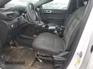 2022 Ford Police Interceptor Utility z VIN 1FM5K8AW9NNA13773, wystawiony jako Copart lot #55227165 z przebiegiem 47 645 mil mil oraz Szkoda całkowita • Salvage title. Historia ofert i sprzedaży dostępna na DreamBid. Obrazek 7.