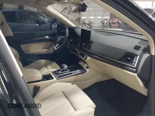 2024 Audi Q5 S line Premium with VIN WA1GAAFY8R2022421, listed as a IAAI auction lot 41918026 with 22,333 mi miles and . Bid and sale history available at DreamBid. Image 5.