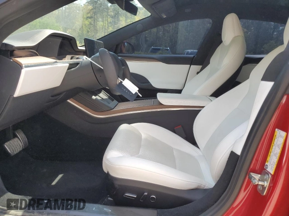 2022 Tesla Model S z VIN 5YJSA1E53NF486764, wystawiony jako Copart lot #52705885 z przebiegiem 73 637 mil mil oraz Szkoda całkowita • Salvage title. Historia ofert i sprzedaży dostępna na DreamBid. Obrazek 7.