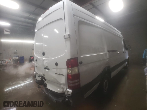 2014 Mercedes-Benz Sprinter Cargo EXT with VIN WD3PE8DC5E5838869, listed as a Copart auction lot 44846725 with 339,493 mi miles and Salvage Title. Bid and sale history available at carsss.com. Image 3.