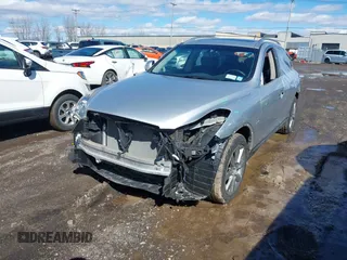 2017 Infiniti QX50 with VIN JN1BJ0RR0HM415589, listed as a IAAI auction lot 41741998 with 97,889 mi miles. Bid and sale history available at carsss.com. Image 6.