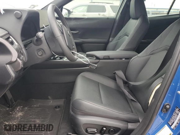 2025 Lexus UX with VIN JTHUCJDH7S2004454, listed as a Copart auction lot 84698594 with 9,684 mi miles and Salvage Title. Bid and sale history available at carsss.com. Image 7.