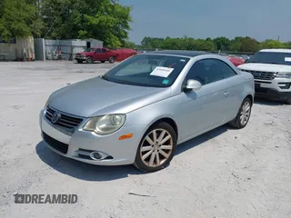 2008 Volkswagen Eos Turbo z VIN WVWBA71F58V030188, wystawiony jako IAAI lot #42040441 z przebiegiem 150 976 mil mil oraz . Historia ofert i sprzedaży dostępna na DreamBid. Obrazek 2.