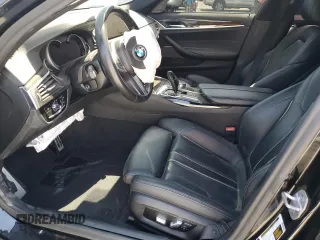 2019 BMW 5 Series 530e с VIN WBAJA9C5XKB388713, выставлен на аукционе Copart как лот 51019565 с пробегом 33 640 миль миль и Списание • Salvage title. История ставок и продаж доступна на DreamBid. Изображение 7.