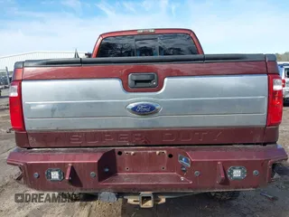 2015 Ford F-250 Lariat z VIN 1FT7W2BT5FEA79838, wystawiony jako IAAI lot #41655574 z przebiegiem 228 737 mil mil oraz . Historia ofert i sprzedaży dostępna na DreamBid. Obrazek 16.