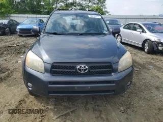 2007 Toyota RAV4 Sport z VIN JTMBD32V676043689, wystawiony jako Copart lot #58730075 z przebiegiem 141 088 mil mil oraz Szkoda całkowita • Salvage title. Historia ofert i sprzedaży dostępna na DreamBid. Obrazek 5.