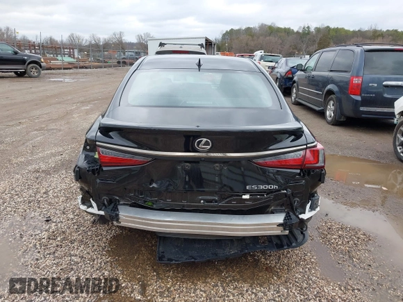 2024 Lexus ES 300h with VIN 58ABA1C1XRU037552, listed as a IAAI auction lot 41740338 with 21,655 mi miles and . Bid and sale history available at DreamBid. Image 16.