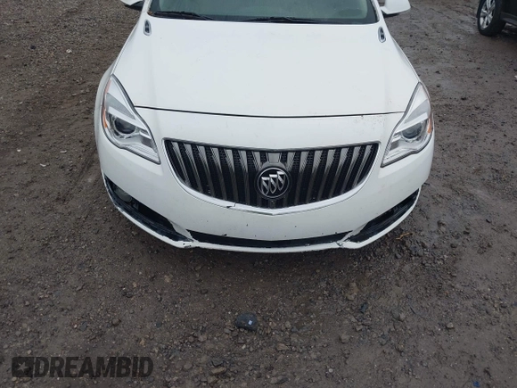 2015 Buick Regal Premium I with VIN 2G4GM5ER4F9183209, listed as a IAAI auction lot 42010479 with 140,545 mi miles. Bid and sale history available at carsss.com. Image 6.