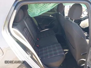 2021 Volkswagen GTI S z VIN 3VW5T7AU4MM000946, wystawiony jako IAAI lot #41661654 z przebiegiem 107 061 mil mil oraz . Historia ofert i sprzedaży dostępna na DreamBid. Obrazek 8.
