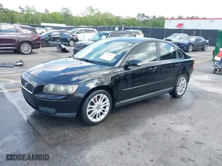 2004 Volvo S40 with VIN YV1MS682342025810, listed as a IAAI auction lot 41940443 with 146,057 mi miles. Bid and sale history available at carsss.com. Image 2.