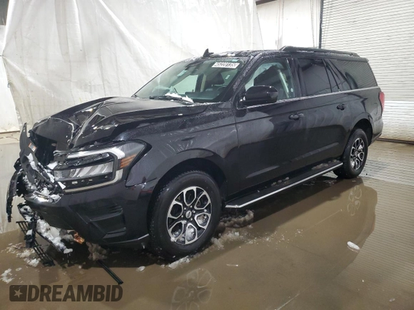 2023 Ford Expedition Max XLT z VIN 1FMJK1H84PEA29685, wystawiony jako Copart lot #45220135 z przebiegiem 44 242 mil mil oraz Szkoda całkowita • Salvage title. Historia ofert i sprzedaży dostępna na DreamBid. Obrazek 1.