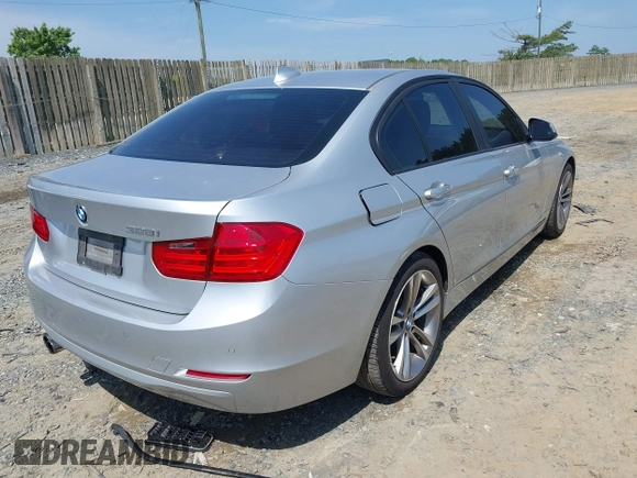2015 BMW 3 Series 328i с VIN WBA3A5G51FNS84997, выставлен на аукционе IAAI как лот 42223796 с пробегом 109 597 миль миль и . История ставок и продаж доступна на DreamBid. Изображение 4.