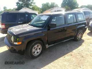 2010 Jeep Patriot Sport with VIN 1J4NT2GBXAD525538, listed as a IAAI auction lot 42178852 with 213,350 mi miles. Bid and sale history available at carsss.com. Image 2.