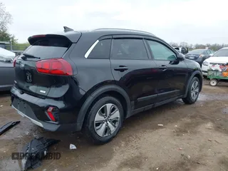2020 Kia Niro LX with VIN KNDCB3LC5L5442939, listed as a IAAI auction lot 42006101 with 93,689 mi miles and . Bid and sale history available at DreamBid. Image 4.