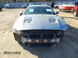 2022 Ford Mustang EcoBoost with VIN 1FA6P8TH6N5140060, listed as a IAAI auction lot 41265911 with 32,532 mi miles. Bid and sale history available at carsss.com. Image 6.