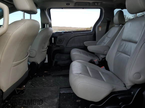 2017 Toyota Sienna XLE with VIN 5TDDZ3DC5HS181117, listed as a Copart auction lot 48122515 with 53,376 mi miles and Salvage title. Bid and sale history available at DreamBid. Image 11.