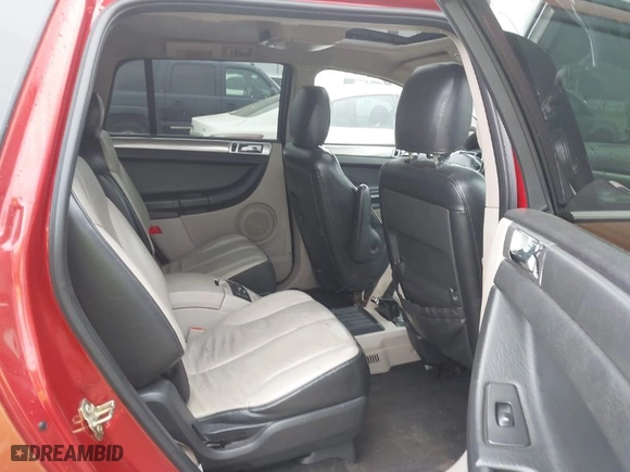 2006 Chrysler Pacifica Touring with VIN 2A8GM68486R679567, listed as a IAAI auction lot 41919283 with 332,536 mi miles. Bid and sale history available at carsss.com. Image 8.