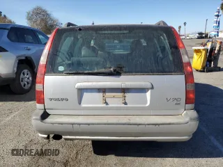2000 Volvo V70 with VIN YV1LW61J1Y2711626, listed as a Copart auction lot 89010795 with 0 mi miles and Clean Title. Bid and sale history available at carsss.com. Image 6.