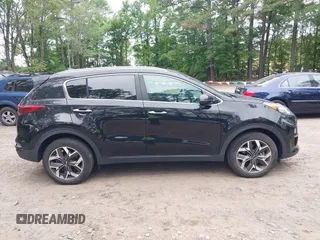 2020 Kia Sportage EX with VIN KNDPN3AC3L7658403, listed as a IAAI auction lot 42485473 with 38,601 mi miles and . Bid and sale history available at DreamBid. Image 13.