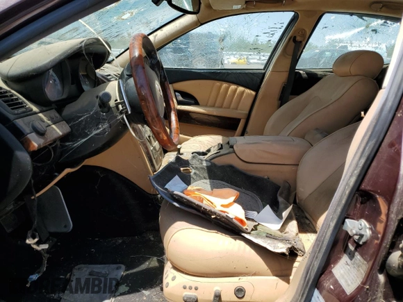 2007 Maserati Quattroporte z VIN ZAMCE39AX70027000, wystawiony jako Copart lot #60355475 z przebiegiem Nie podano mil oraz Czysty tytuł • Clean title. Historia ofert i sprzedaży dostępna na DreamBid. Obrazek 7.