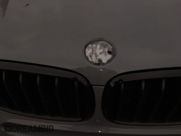 2016 BMW X5 xDrive50i with VIN 5UXKR6C57G0J80370, listed as a IAAI auction lot 42040278 with 99,071 mi miles. Bid and sale history available at carsss.com. Image 6.