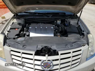 2011 Cadillac DTS Premium Collection z VIN 1G6KH5E62BU144403, wystawiony jako Copart lot #56494305 z przebiegiem 51 950 mil mil oraz Szkody całkowita. Historia ofert i sprzedaży dostępna na DreamBid. Obrazek 11.