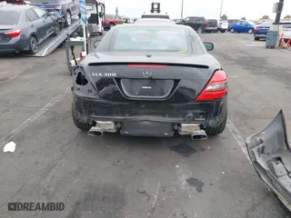 2011 Mercedes-Benz SLK-Class SLK 300 with VIN WDBWK5EA8BF241371, listed as a IAAI auction lot 42047271 with 100,206 mi miles. Bid and sale history available at carsss.com. Image 6.