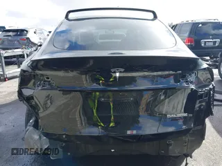 2022 Tesla Model Y Performance z VIN 7SAYGDEF9NF532880, wystawiony jako IAAI lot #41583671 z przebiegiem 38 057 mil mil oraz . Historia ofert i sprzedaży dostępna na DreamBid. Obrazek 17.