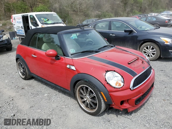 2013 MINI Convertible S с VIN WMWZP3C59DT706087, выставлен на аукционе Copart как лот 54504375 с пробегом 100 550 миль миль и Списание • Salvage title. История ставок и продаж доступна на DreamBid. Изображение 4.