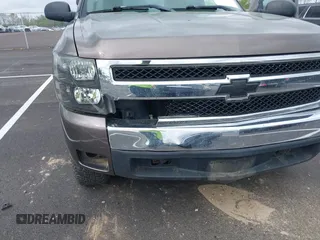 2007 Chevrolet Silverado 1500 LTZ with VIN 2GCEK133971624518, listed as a IAAI auction lot 41904320 with 230,724 mi miles and . Bid and sale history available at DreamBid. Image 6.