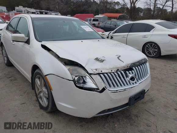 2011 Mercury Milan with VIN 3MEHM0HAXBR600952, listed as a IAAI auction lot 41381502 with 224,045 mi miles. Bid and sale history available at carsss.com. Image 6.