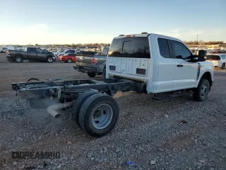 2023 Ford F-350 z VIN 1FD8X3HN5PEC04673, wystawiony jako Copart lot #41663645 z przebiegiem 51 818 mil mil oraz Szkoda całkowita • Salvage title. Historia ofert i sprzedaży dostępna na DreamBid. Obrazek 3.