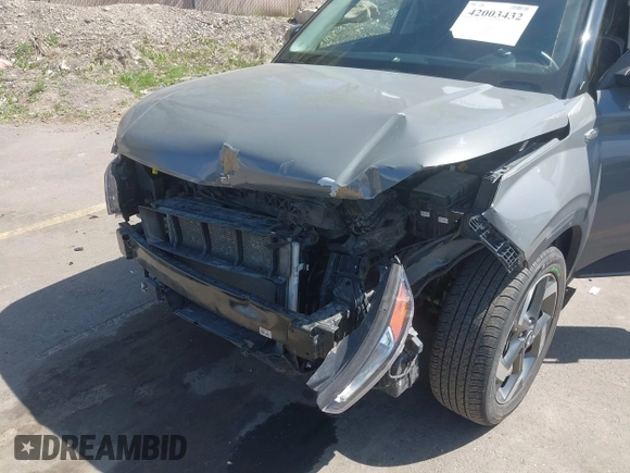 2022 Hyundai Venue SEL with VIN KMHRC8A34NU193027, listed as a IAAI auction lot 42003432 with 16,393 mi miles and . Bid and sale history available at DreamBid. Image 6.