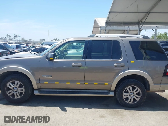 2006 Ford Explorer Eddie Bauer with VIN 1FMEU64E66UB29523, listed as a IAAI auction lot 42320935 with 188,837 mi miles and . Bid and sale history available at DreamBid. Image 14.