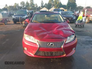 2014 Lexus ES 330 z VIN JTHBK1GGXE2113007, wystawiony jako IAAI lot #40591856 z przebiegiem 121 388 mil mil oraz . Historia ofert i sprzedaży dostępna na DreamBid. Obrazek 12.