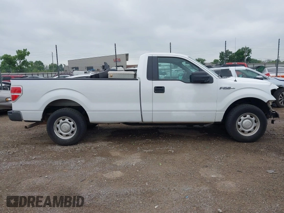 2014 Ford F-150 XL z VIN 1FTMF1CM9EKE34269, wystawiony jako IAAI lot #42240264 z przebiegiem 91 743 mil mil oraz . Historia ofert i sprzedaży dostępna na DreamBid. Obrazek 13.