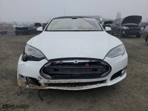 2013 Tesla Model S with VIN 5YJSA1CG3DFP16662, listed as a Copart auction lot 83674474 with 105,013 mi miles and Salvage Title. Bid and sale history available at carsss.com. Image 5.