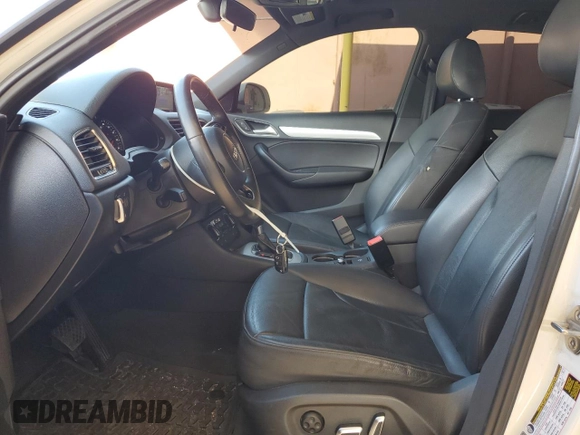 2017 Audi Q3 Premium z VIN WA1BCCFS2HR017359, wystawiony jako Copart lot #54549725 z przebiegiem 128 203 mil mil oraz Szkoda całkowita • Salvage title. Historia ofert i sprzedaży dostępna na DreamBid. Obrazek 7.