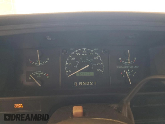 1996 Ford Econoline Cargo with VIN 1FTEE14Y6THB44560, listed as a Copart auction lot 48748825 with 92,895 mi miles and Salvage Title. Bid and sale history available at DreamBid. Image 9.