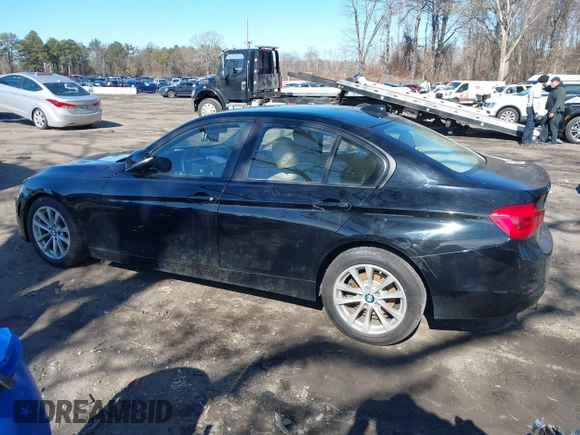2016 BMW 3 Series 320i xDrive z VIN WBA8E5G5XGNT94622, wystawiony jako IAAI lot #41580890 z przebiegiem 124 086 mil mil oraz . Historia ofert i sprzedaży dostępna na DreamBid. Obrazek 14.