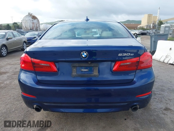 2019 BMW 5 Series 530e iPerformance with VIN WBAJA9C52KB398782, listed as a IAAI auction lot 41902660 with 37,857 mi miles. Bid and sale history available at carsss.com. Image 16.